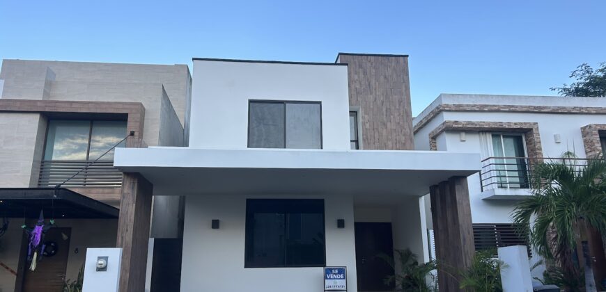 Casa Loreto en venta en Residencial Aqua, Cancún