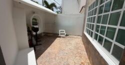 Casa en venta en Supermanzana 50, Cancún con alberca privada