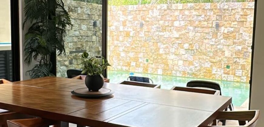 Casa en venta en Altai by Cumbres, Cancún, con cinco recámaras