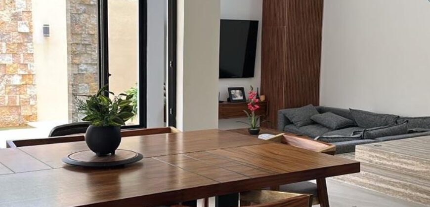 Casa en venta en Altai by Cumbres, Cancún, con cinco recámaras