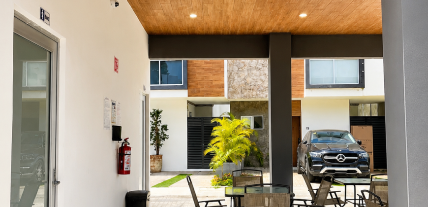 Departamento 604 en venta en Artika, Cancún, tres recámaras