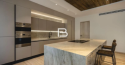 Casa amueblada en venta en Laguna II, Puerto Cancún con muelle privado