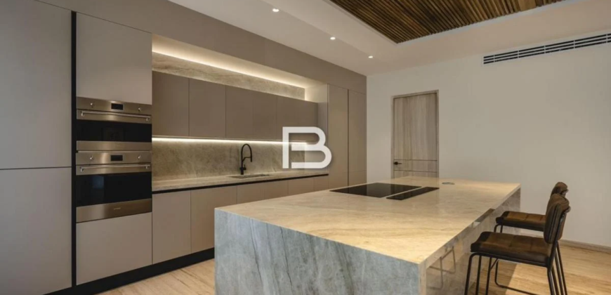 Casa amueblada en venta en Laguna II, Puerto Cancún con muelle privado