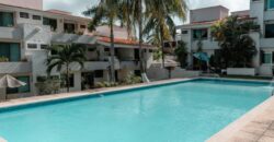 Penthouse amueblado en venta en Residencial Campestre, Cancún