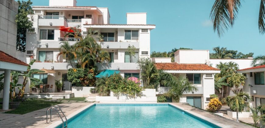 Penthouse amueblado en venta en Residencial Campestre, Cancún
