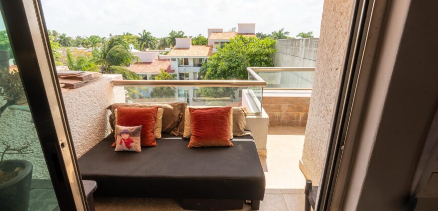 Penthouse amueblado en venta en Residencial Campestre, Cancún
