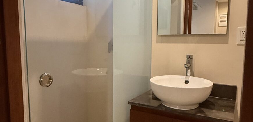 Departamento semiamueblado en venta en Residencial Arbolada, Cancún