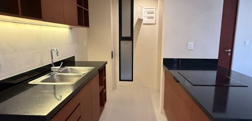 Departamento semiamueblado en venta en Residencial Arbolada, Cancún