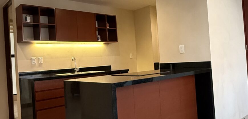 Departamento semiamueblado en venta en Residencial Arbolada, Cancún