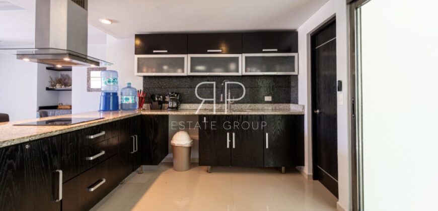 Departamento en venta en Acacia Condos, Riviera Maya, de 150 m²
