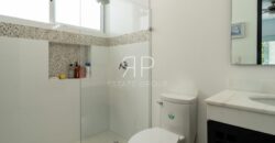 Casa con paneles solares en venta en Residencial Cumbres, Cancún