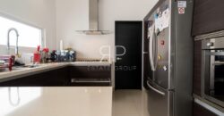 Casa con paneles solares en venta en Residencial Cumbres, Cancún