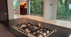 Casa de cinco recámaras en venta en Monte Everest, Residencial Cumbres