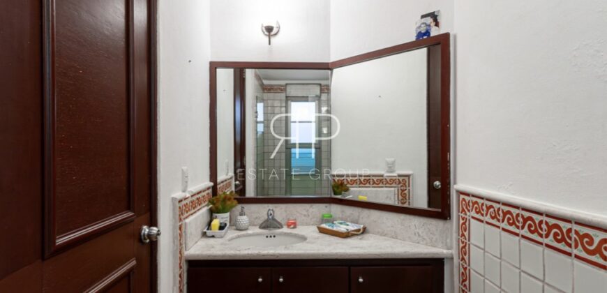 Departamento de tres recámaras en venta en Isla Dorada, Zona Hotelera de Cancún
