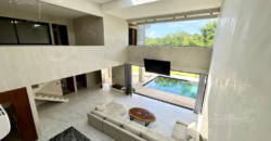 Moderna casa en venta cerca de Avenida Huayacán y Avenida Colegios, Cancún