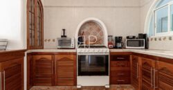 Casa de cinco recámaras en venta cerca del mar en Playa del Carmen