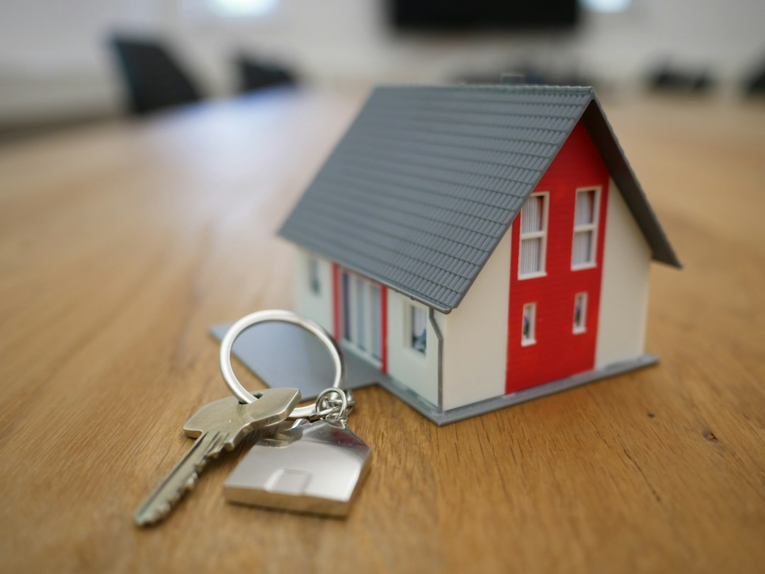 Avalúo, valor catastral y precio de venta en Cancún: ¿cuál manda al comprar?