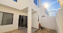 Casa con paneles solares en La Rioja Residencial, Cancún – $4,595,000 MXN