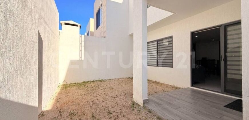 Casa con paneles solares en La Rioja Residencial, Cancún – $4,595,000 MXN