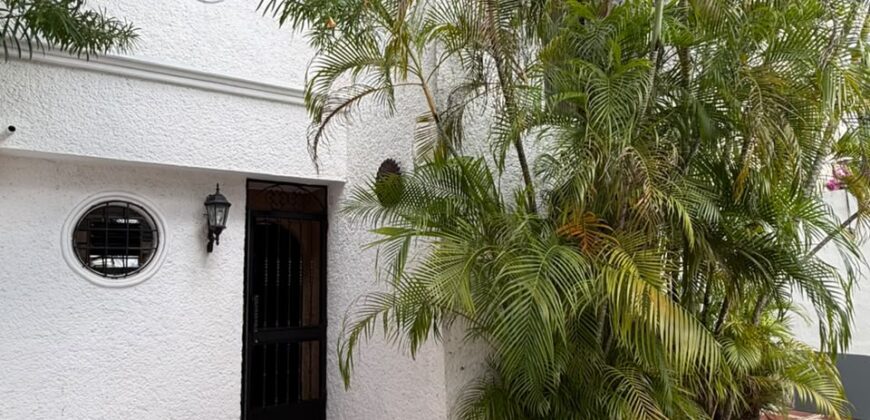 Casa de 4 recámaras en Supermanzana 46, Cancún – $3,500,000 MXN