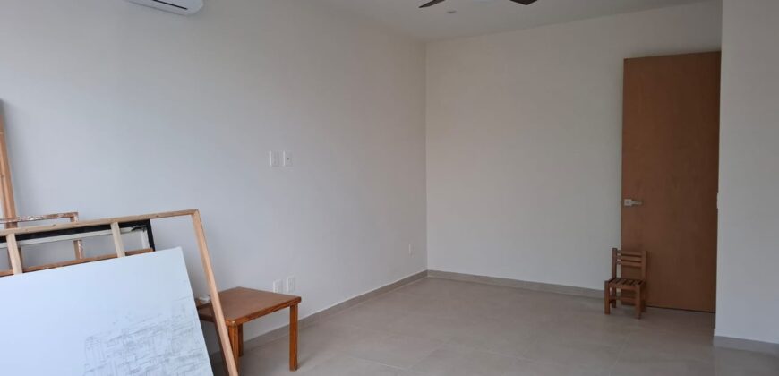Casa con alberca en Vía Cumbres, Cancún – $9,500,000 MXN