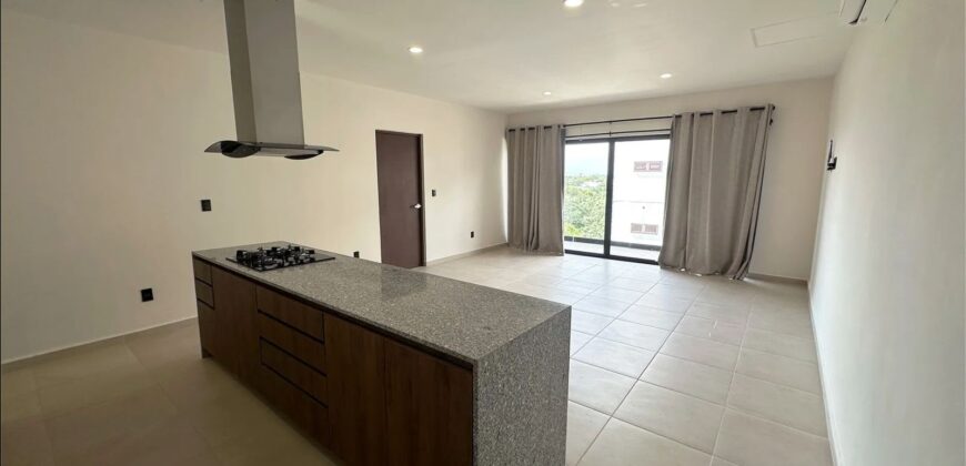 Departamento de 2 recámaras en H Living, avenida Huayacán – $3,200,000 MXN