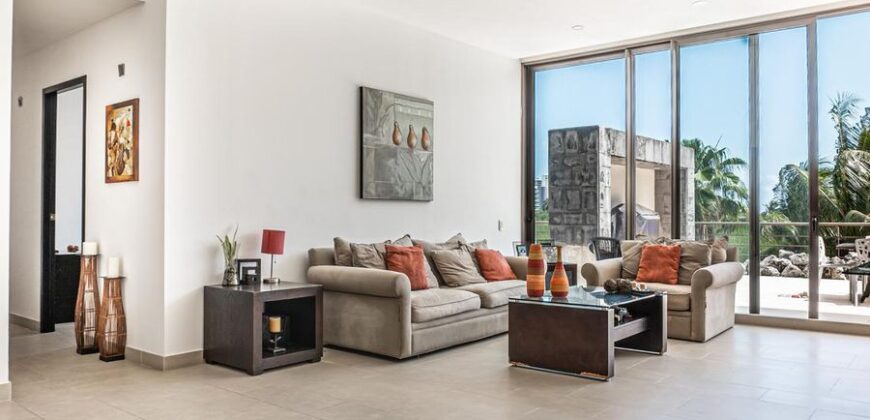 Garden House con terraza en venta en Be Towers, Puerto Cancún