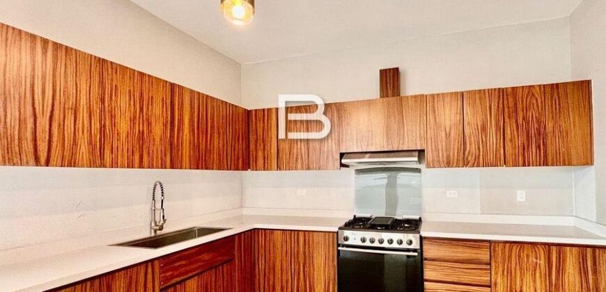 Casa de tres niveles con jacuzzi en Residencial Arbolada, Cancún