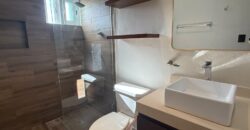 Casa en venta en Villas Toscana, Cancún, frente al parque Kabah